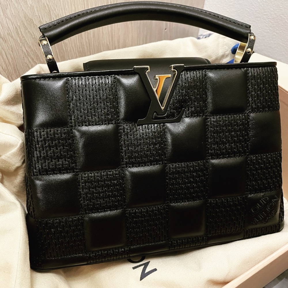 RARE LIMITED EDITION LOUIS VUITTON CAPUCINES LEATHER BAG BLACK 2021-22